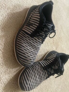 Women’s Black and Gray Knit Athletic Sneakers